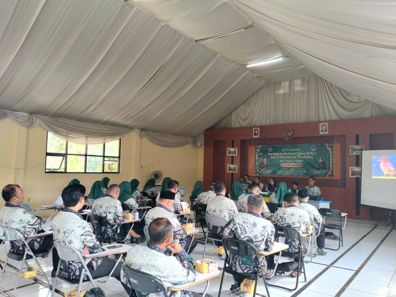 MTsN 2 Cianjur Gelar Diseminasi Implementasi Kurikulum Berbasis Cinta (KBC) dan Pembelajaran Mendalam