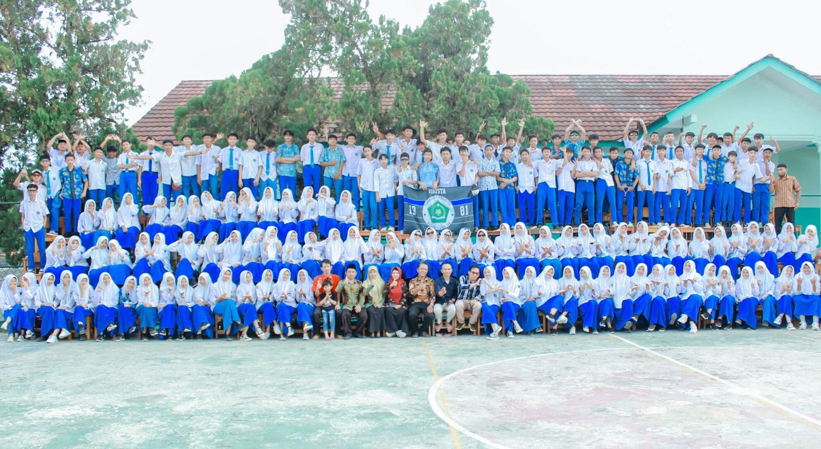 Foto bersama Kelas IX Tahun 2024
